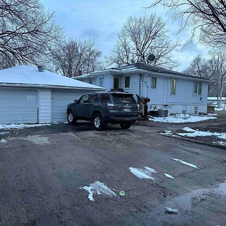 Hot Tub 5 Beds Apartamento Moorhead Exterior foto
