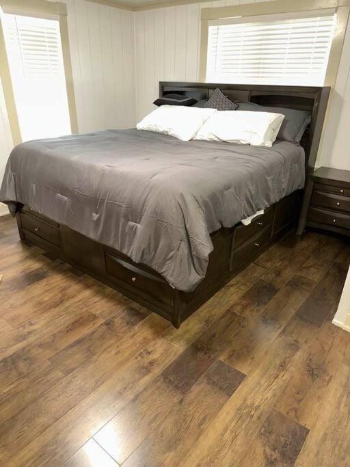 Hot Tub 5 Beds Apartamento Moorhead Exterior foto