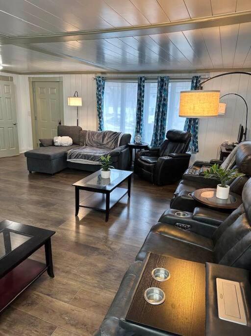 Hot Tub 5 Beds Apartamento Moorhead Exterior foto